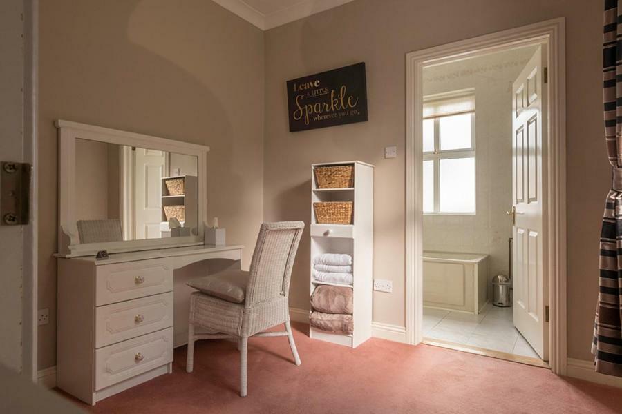 Mulberry Lodge Guest House 발리하우니스 외부 사진